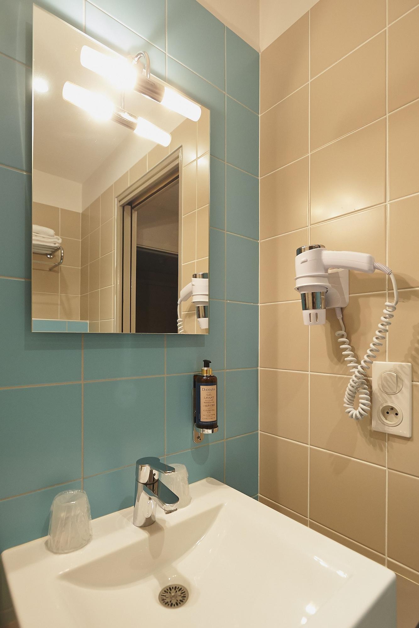 Cit'Hotel Les Alizes Limoges Exteriör bild